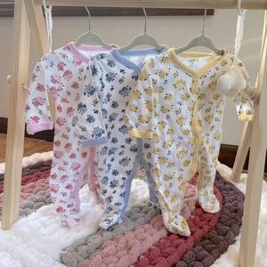 Luvable friends 3 piece 0-3 month baby girl pajama footies